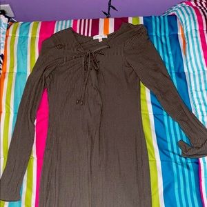 Cross- tie olive green long sleeve dress.